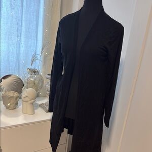 Elegant Black Open Cardigan